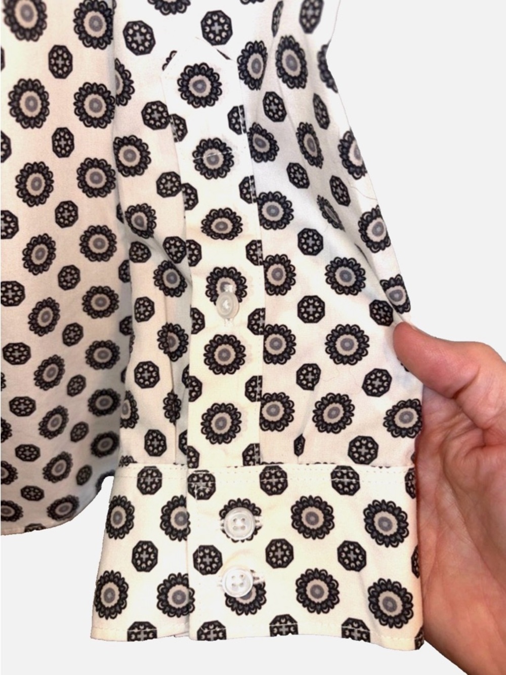 Lands’ End No Iron Button Front Shirt Women’s 18 Black White Geometric - Picture 9 of 14